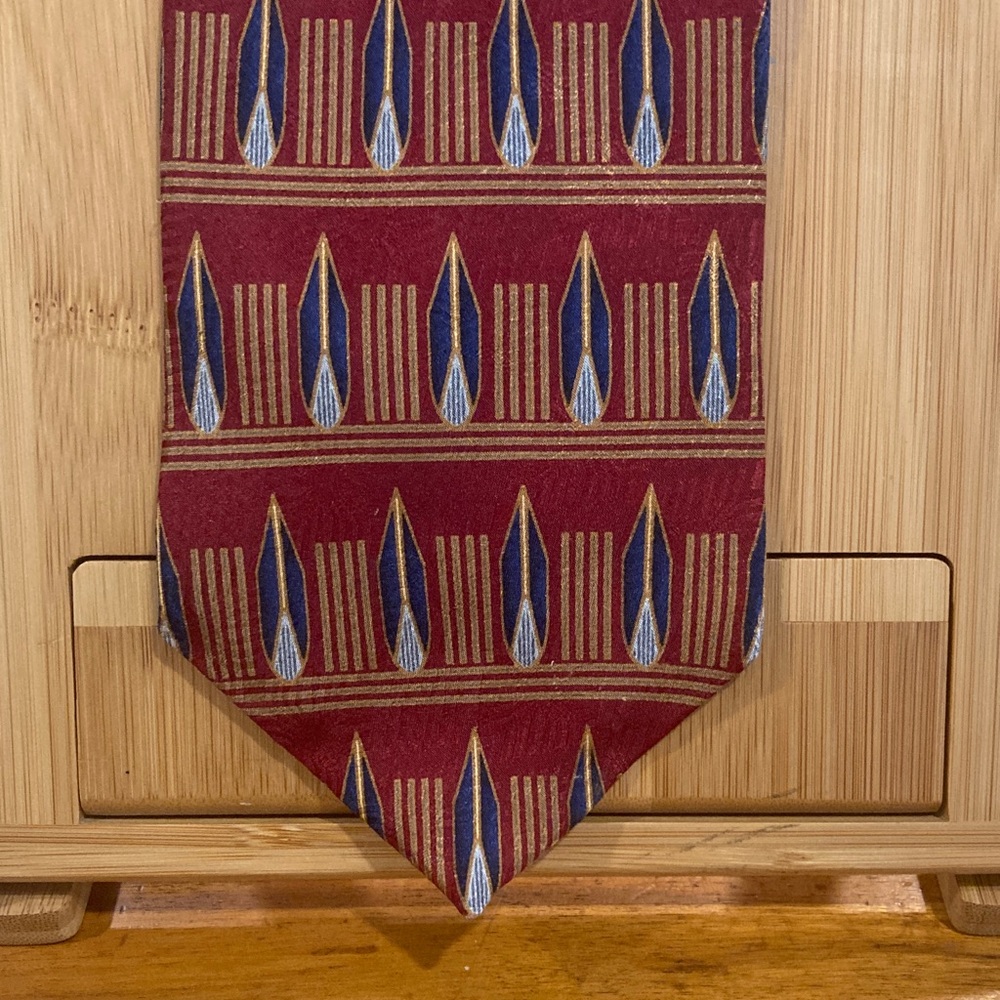 Bill Blass Red and Blue Feather Pattern Tie